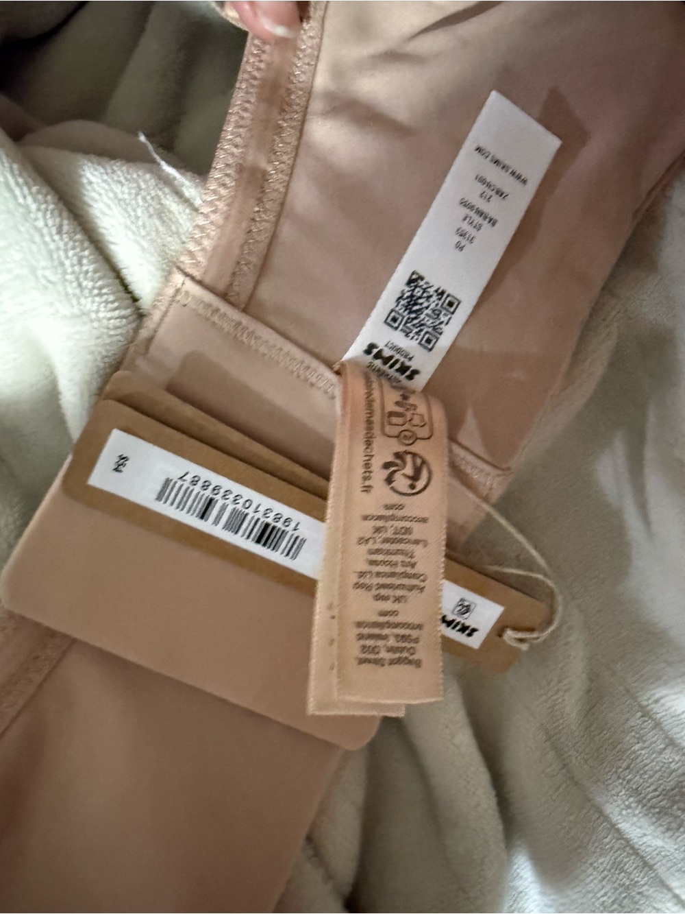 Skims Fits Everyone strapless bra Shade Mica , wired— 42H— - Picture 10 of 12